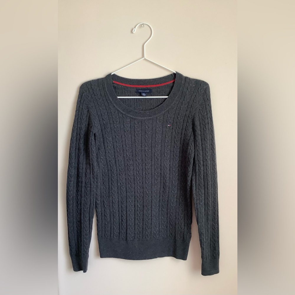 Tommy Hilfiger Women’s  Classic sweater